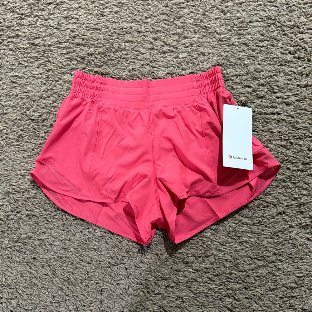 Lululemon NWT Hotty Hot Shorts High Rise 2.5” Glaze Pink Size 4